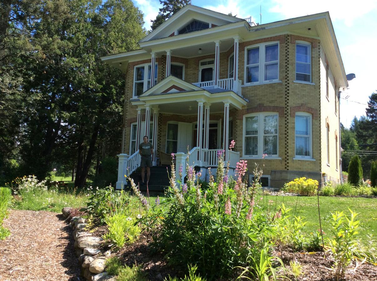 Auberge Taylor Manor Saint-Georges Buitenkant foto