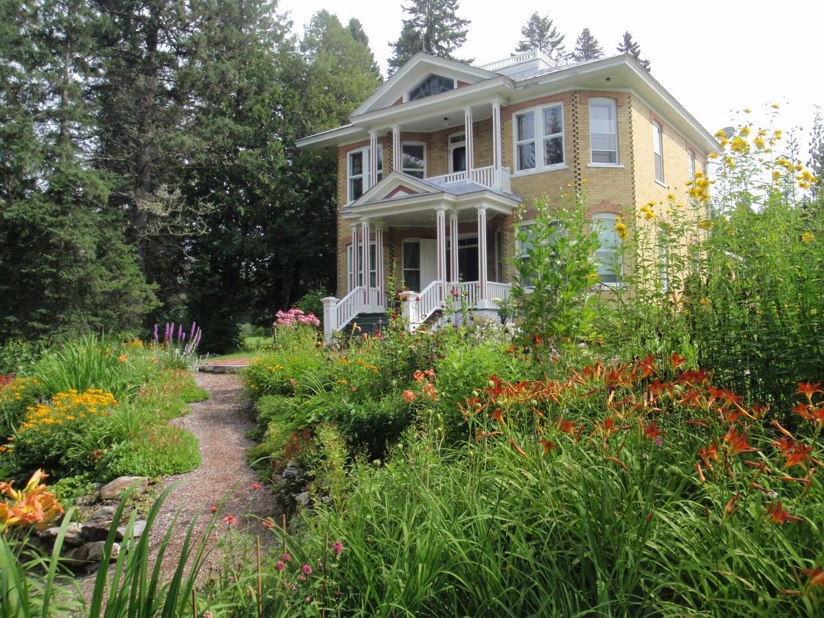 Auberge Taylor Manor Saint-Georges Buitenkant foto