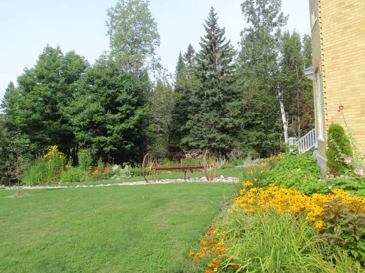 Auberge Taylor Manor Saint-Georges Buitenkant foto