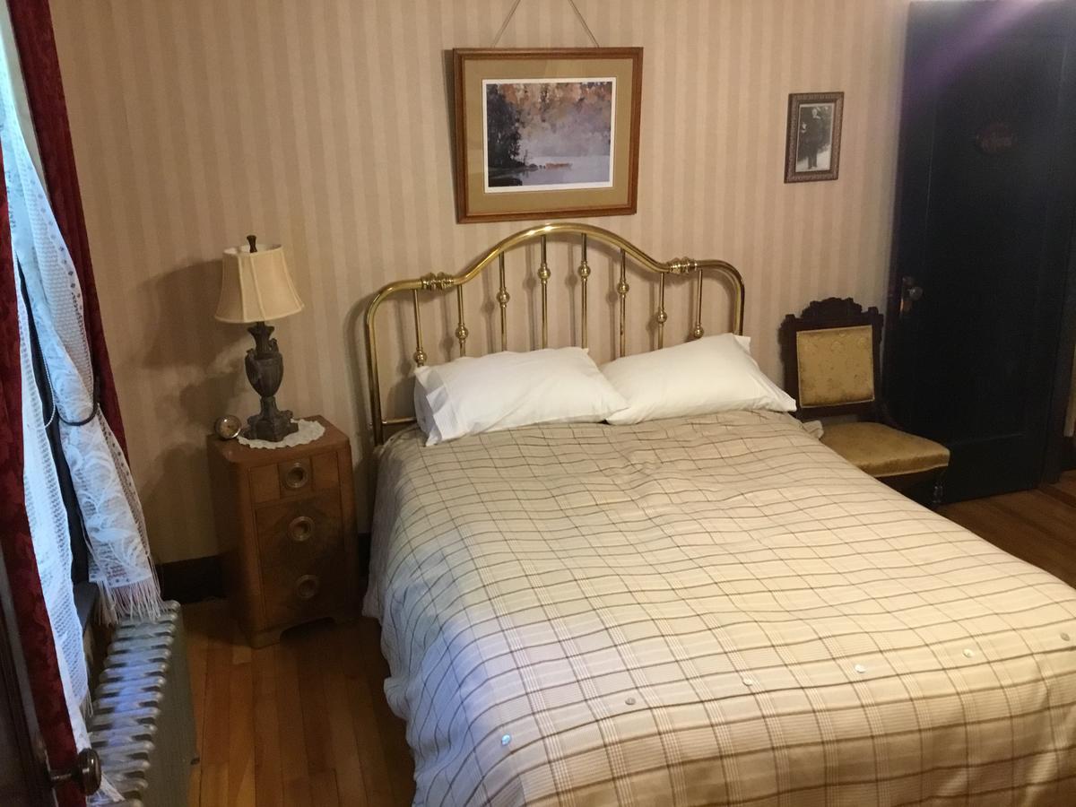 Auberge Taylor Manor Saint-Georges Buitenkant foto